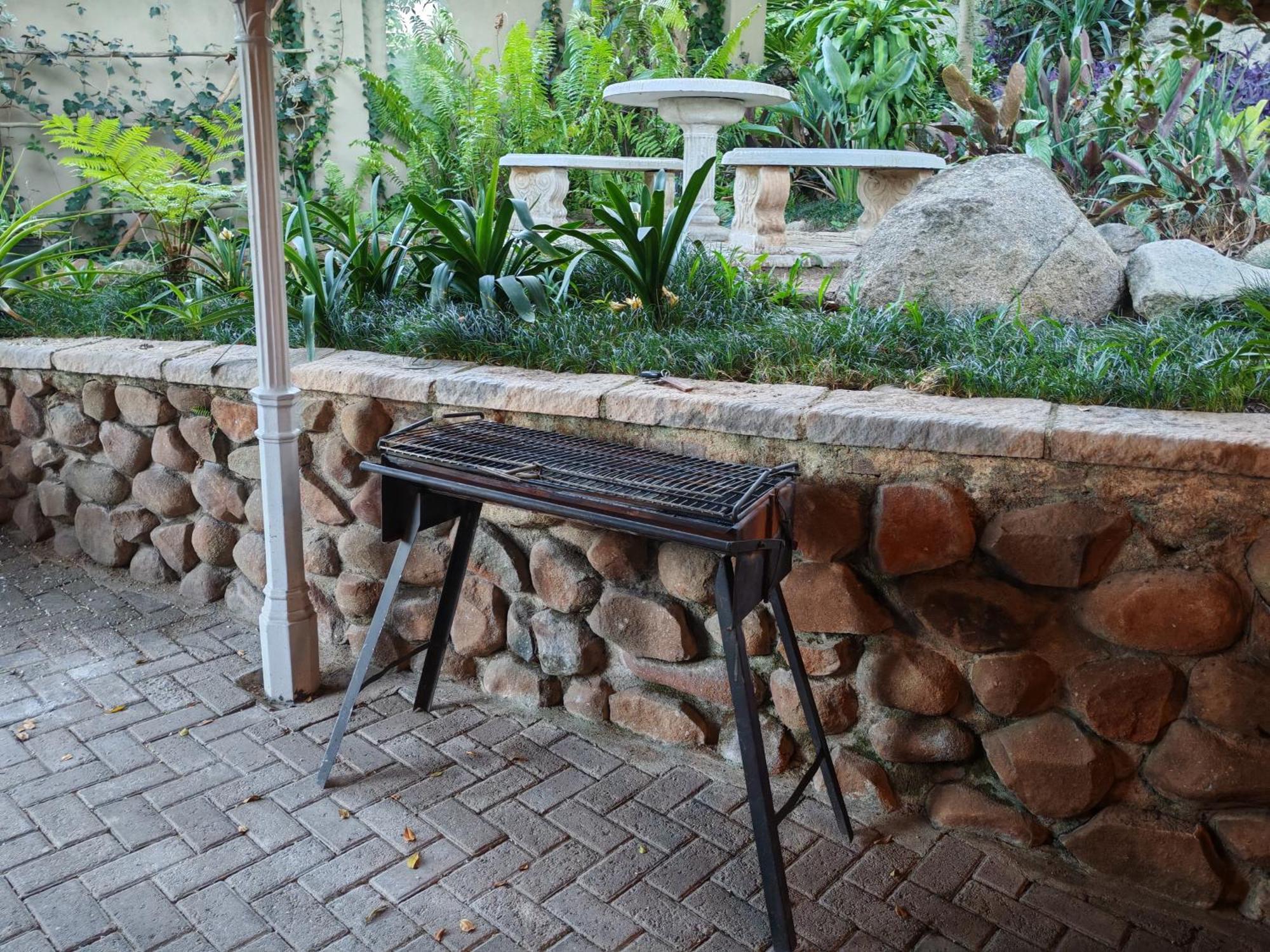 Arend Cottage Mbombela Екстер'єр фото