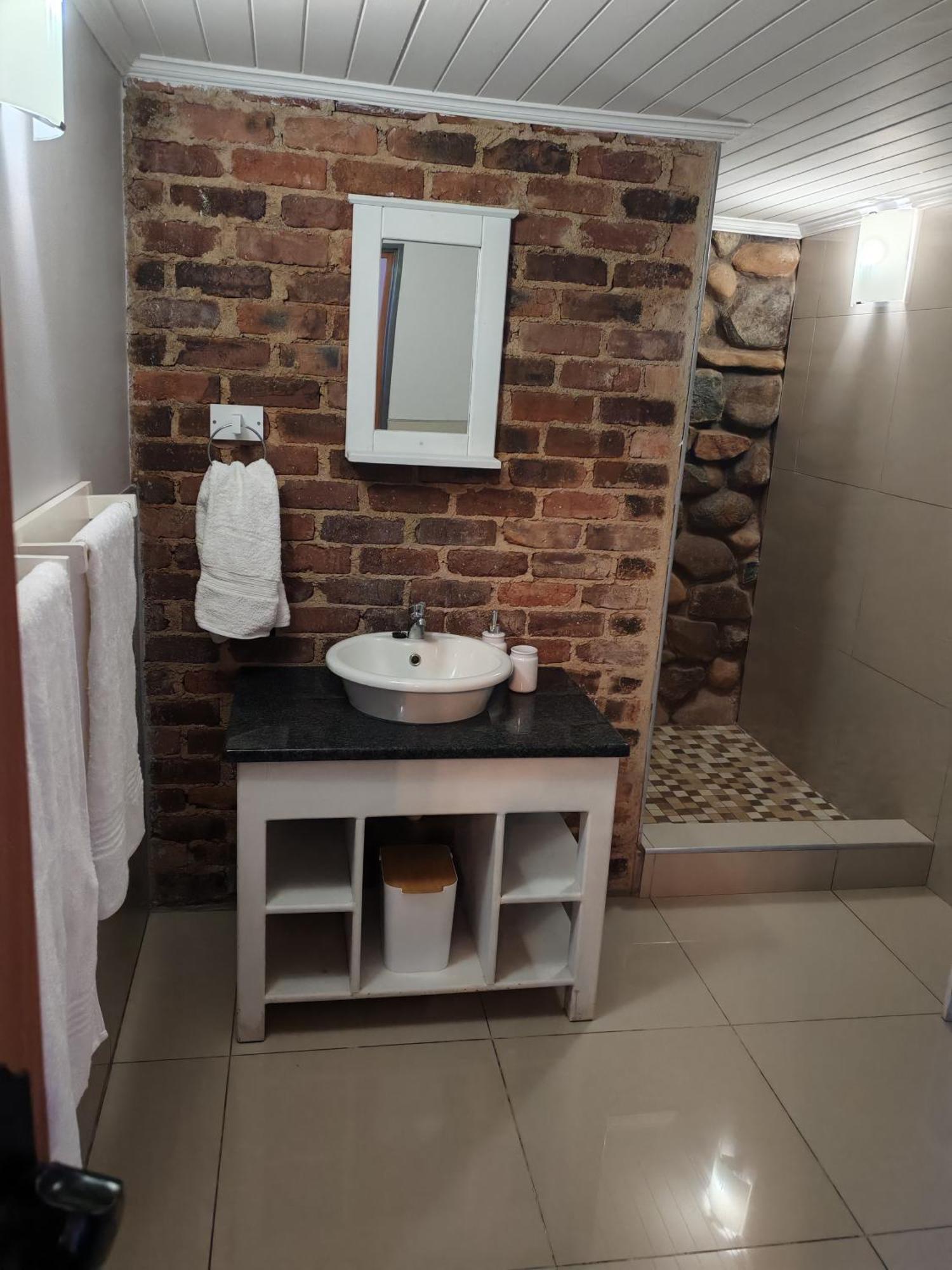 Arend Cottage Mbombela Екстер'єр фото